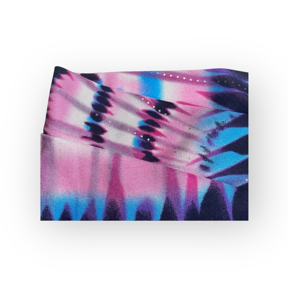 Motionwear ⍟ V-Waist Dance Gymnastic Competition Shorts ⍟ Multicolor Print ⍟ XS - Picture 3 of 16